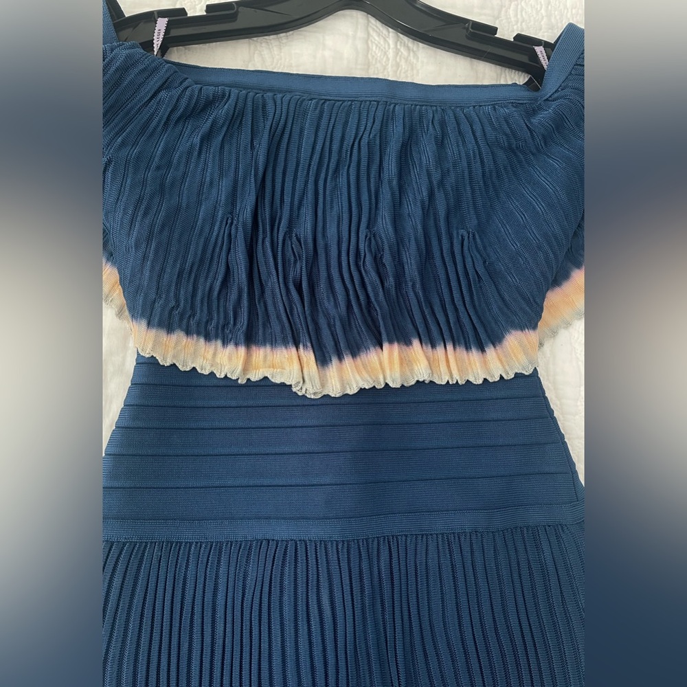 Herve Leger off-the-shoulder blue “Malli” tie-dye dress (XXS) Brand New - Picture 10 of 17